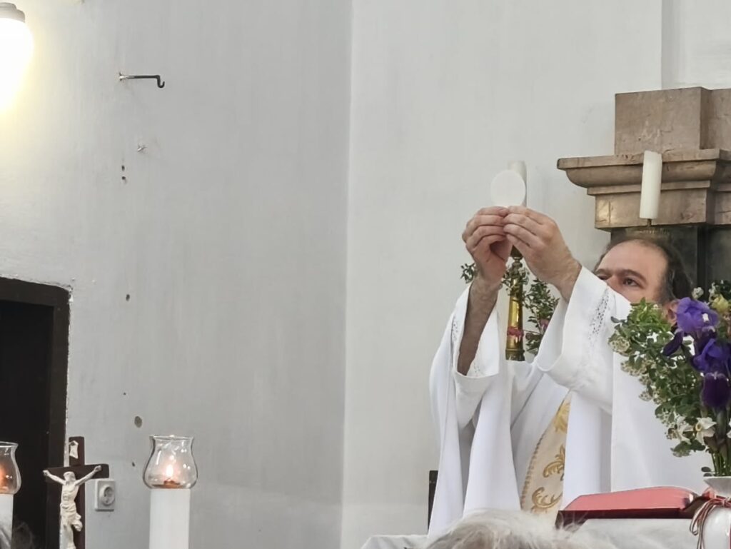 2026 Dinnyés, Szent György-napi templombúcsú - Krisztus teste