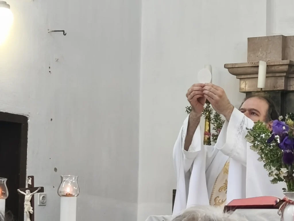 2026 Dinnyés, Szent György-napi templombúcsú - Krisztus teste